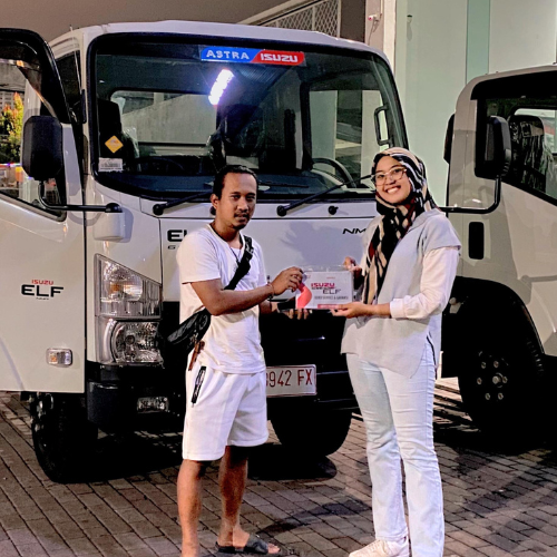 Penyerahan Mobil Isuzu 4